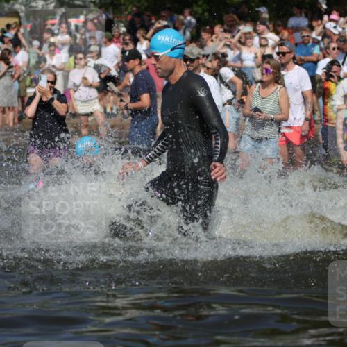 22.06.2025 - Viking Triathlon H.Heesch http://msf.ph/oto/8060459 22.06.2025 10:02:31 Schwimmen 78, 103, 114, 180, 188, 189, 193, 265, 283, 297, 513, 520, 532, 546, 549 meine-sportfotos.de
