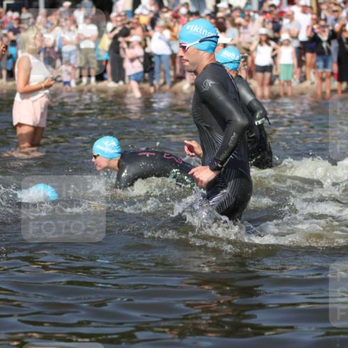 22.06.2025 - Viking Triathlon H.Heesch http://msf.ph/oto/8060482 22.06.2025 10:02:33 Schwimmen 78, 103, 114, 180, 188, 189, 193, 265, 283, 297, 513, 520, 532, 546, 549 meine-sportfotos.de