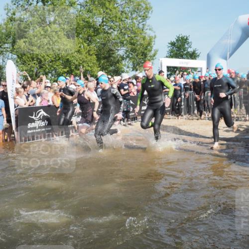 22.06.2025 - Viking Triathlon KatJ http://msf.ph/oto/8060500 22.06.2025 10:00:38 Schwimmen 1, 7, 8, 9, 11, 13, 30, 45, 87, 145, 178, 196, 200, 368, 374, 401, 414, 526, 534, 612, 613, 616, 623, 628, 641, 642, 651 meine-sportfotos.de