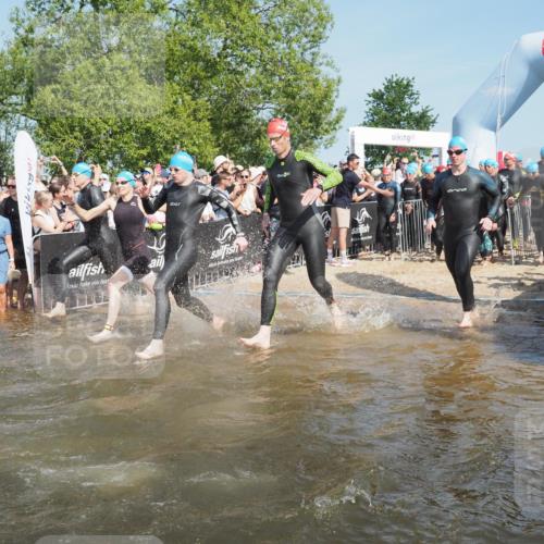 22.06.2025 - Viking Triathlon KatJ http://msf.ph/oto/8060513 22.06.2025 10:00:38 Schwimmen 1, 7, 8, 9, 11, 13, 30, 45, 87, 145, 178, 196, 200, 368, 374, 401, 414, 526, 534, 612, 613, 616, 623, 628, 641, 642, 651 meine-sportfotos.de