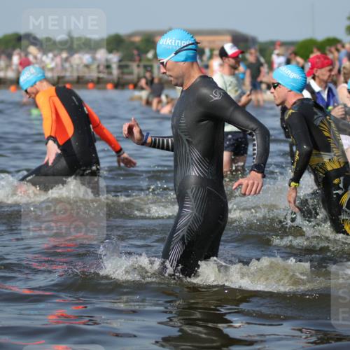 22.06.2025 - Viking Triathlon H.Heesch http://msf.ph/oto/8060521 22.06.2025 10:02:35 Schwimmen 114, 161, 188, 189, 193, 264, 297, 366, 427, 429, 513, 520, 532, 546, 549 meine-sportfotos.de