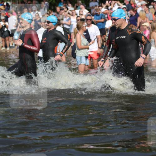 22.06.2025 - Viking Triathlon H.Heesch http://msf.ph/oto/8060568 22.06.2025 10:02:42 Schwimmen 98, 114, 161, 193, 264, 297, 323, 366, 427, 429, 430, 486, 513, 546, 552 meine-sportfotos.de