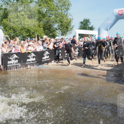 22.06.2025 - Viking Triathlon KatJ http://msf.ph/oto/8060639 22.06.2025 10:00:40 Schwimmen 7, 8, 9, 11, 13, 45, 87, 145, 178, 184, 196, 200, 289, 306, 368, 401, 414, 491, 526, 612, 613, 616, 623, 628, 630, 641, 642, 651 meine-sportfotos.de