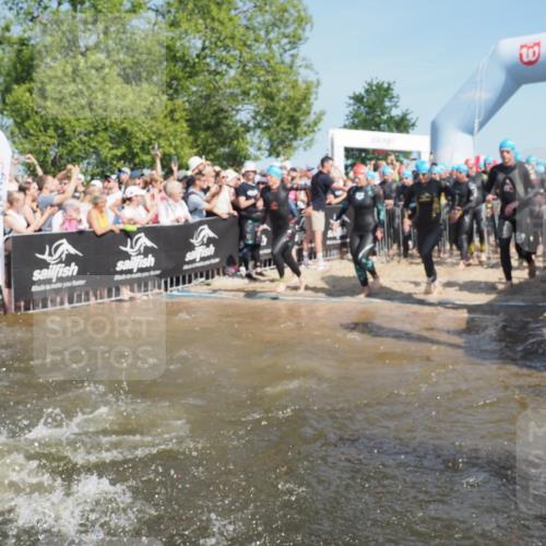 22.06.2025 - Viking Triathlon KatJ http://msf.ph/oto/8060649 22.06.2025 10:00:40 Schwimmen 7, 8, 9, 11, 13, 45, 87, 145, 178, 184, 196, 200, 289, 306, 368, 401, 414, 491, 526, 612, 613, 616, 623, 628, 630, 641, 642, 651 meine-sportfotos.de