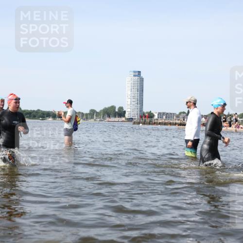 22.06.2025 - Viking Triathlon Michael Strokosch http://msf.ph/oto/8060655 22.06.2025 10:44:10 Schwimmen 41, 103, 123, 249, 343, 439, 442, 467, 627, 637, 650 meine-sportfotos.de