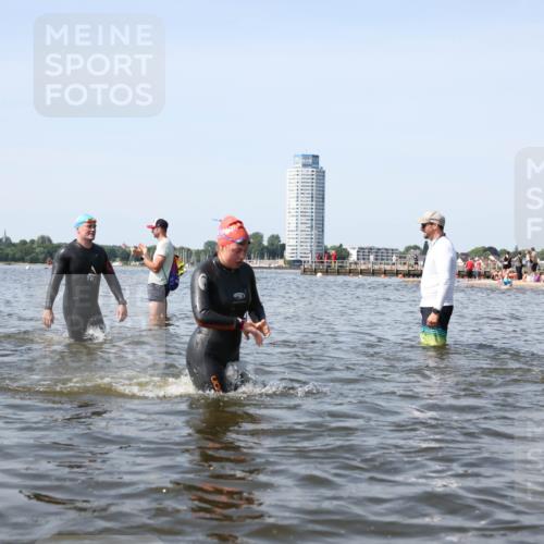 22.06.2025 - Viking Triathlon Michael Strokosch http://msf.ph/oto/8060670 22.06.2025 10:44:11 Schwimmen 41, 103, 123, 249, 343, 439, 442, 467, 627, 637, 650 meine-sportfotos.de