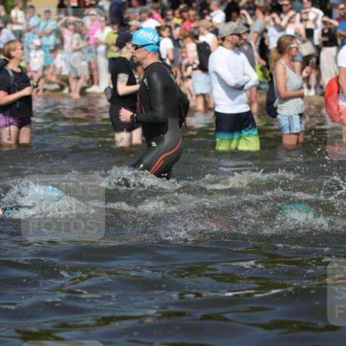 22.06.2025 - Viking Triathlon H.Heesch http://msf.ph/oto/8061041 22.06.2025 10:03:24 Schwimmen 25, 34, 42, 88, 89, 134, 163, 221, 229, 251, 324, 332, 540, 556 meine-sportfotos.de