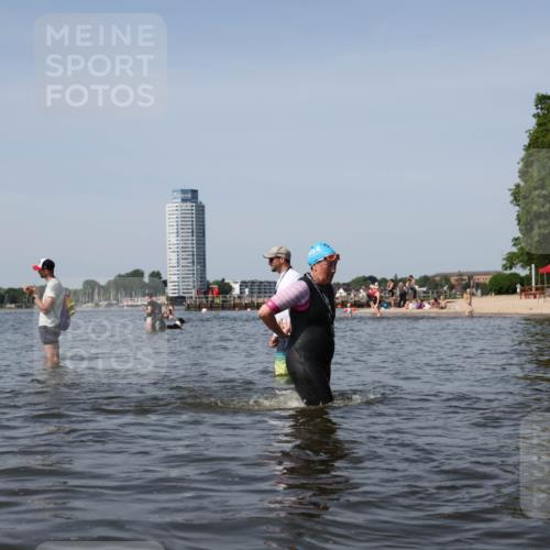 22.06.2025 - Viking Triathlon Michael Strokosch http://msf.ph/oto/8061089 22.06.2025 10:45:13 Schwimmen 68, 346, 493, 503, 605 meine-sportfotos.de