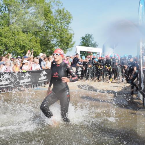 22.06.2025 - Viking Triathlon KatJ http://msf.ph/oto/8061097 22.06.2025 10:00:45 Schwimmen 7, 8, 9, 11, 132, 145, 178, 184, 200, 258, 289, 301, 306, 352, 368, 414, 491, 526, 612, 613, 616, 628, 630, 641, 642, 652 meine-sportfotos.de
