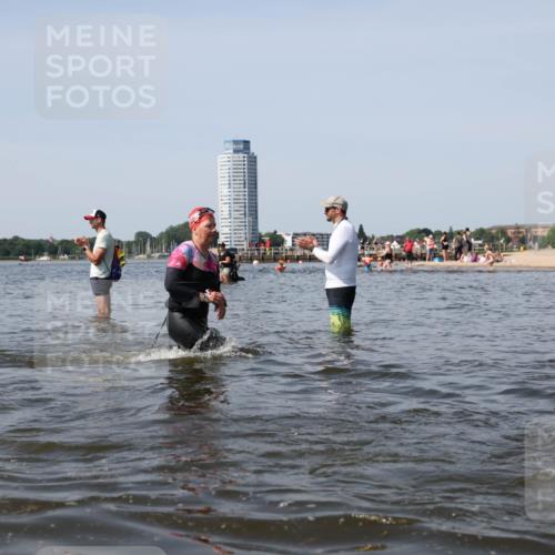 22.06.2025 - Viking Triathlon Michael Strokosch http://msf.ph/oto/8061139 22.06.2025 10:45:21 Schwimmen 68, 102, 108, 346, 503, 605 meine-sportfotos.de