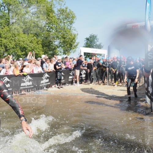 22.06.2025 - Viking Triathlon KatJ http://msf.ph/oto/8061157 22.06.2025 10:00:46 Schwimmen 8, 9, 132, 145, 184, 200, 258, 289, 301, 306, 352, 368, 414, 491, 526, 612, 613, 616, 630, 652 meine-sportfotos.de