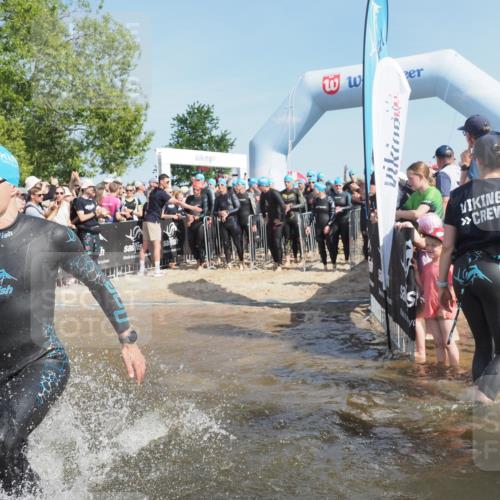22.06.2025 - Viking Triathlon KatJ http://msf.ph/oto/8061223 22.06.2025 10:00:50 Schwimmen 9, 90, 132, 145, 184, 243, 258, 289, 300, 301, 306, 352, 368, 384, 491, 612, 613, 630, 652, 658 meine-sportfotos.de