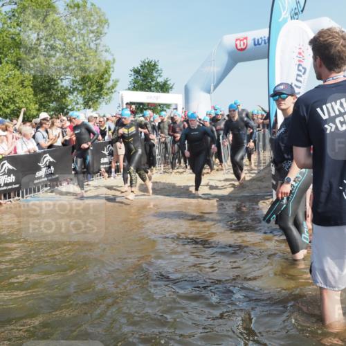 22.06.2025 - Viking Triathlon KatJ http://msf.ph/oto/8061402 22.06.2025 10:00:57 Schwimmen 50, 90, 113, 124, 132, 236, 243, 258, 300, 301, 347, 352, 384, 652, 658 meine-sportfotos.de