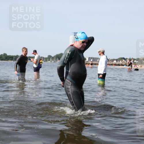 22.06.2025 - Viking Triathlon Michael Strokosch http://msf.ph/oto/8061433 22.06.2025 10:46:11 Schwimmen 121, 144, 213, 217, 342, 525, 647 meine-sportfotos.de