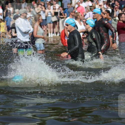 22.06.2025 - Viking Triathlon H.Heesch http://msf.ph/oto/8061649 22.06.2025 10:04:18 Schwimmen 115, 141, 142, 156, 185, 195, 199, 253, 276, 351, 377, 408, 474, 493, 529 meine-sportfotos.de