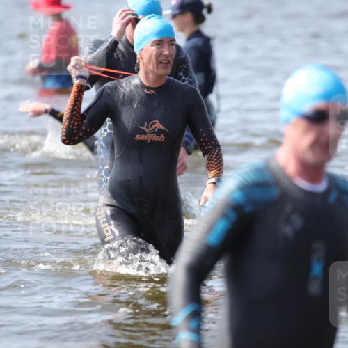22.06.2025 - Viking Triathlon H.Heesch http://msf.ph/oto/8061700 22.06.2025 10:42:13 Schwimmen 16, 65, 78, 192, 281, 290, 318, 326, 460, 465 meine-sportfotos.de