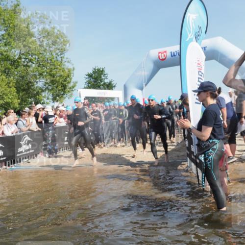 22.06.2025 - Viking Triathlon KatJ http://msf.ph/oto/8061773 22.06.2025 10:01:12 Schwimmen 12, 53, 63, 131, 147, 173, 214, 294, 330, 341, 350, 443, 444, 458, 488 meine-sportfotos.de