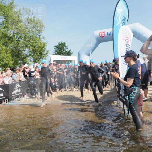 22.06.2025 - Viking Triathlon KatJ http://msf.ph/oto/8061789 22.06.2025 10:01:12 Schwimmen 12, 53, 63, 131, 147, 173, 214, 294, 330, 341, 350, 443, 444, 458, 488 meine-sportfotos.de