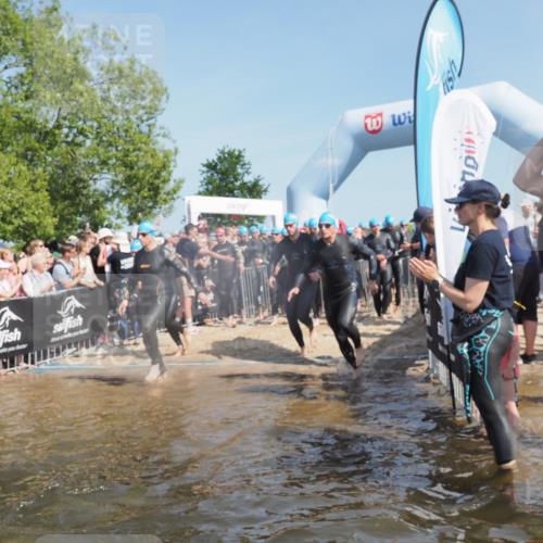 22.06.2025 - Viking Triathlon KatJ http://msf.ph/oto/8061800 22.06.2025 10:01:12 Schwimmen 12, 53, 63, 131, 147, 173, 214, 294, 330, 341, 350, 443, 444, 458, 488 meine-sportfotos.de