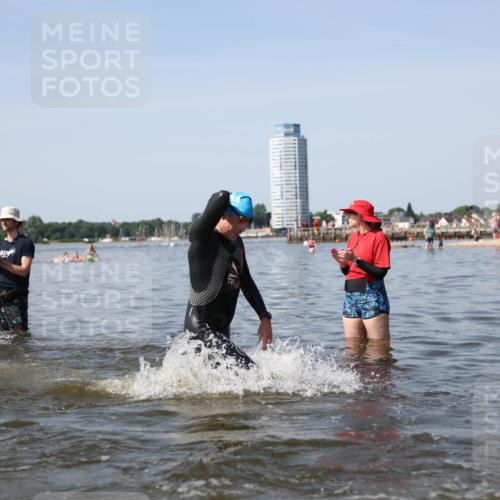 22.06.2025 - Viking Triathlon Michael Strokosch http://msf.ph/oto/8061880 22.06.2025 10:27:02 Schwimmen 52, 81, 145, 288, 623, 661 meine-sportfotos.de