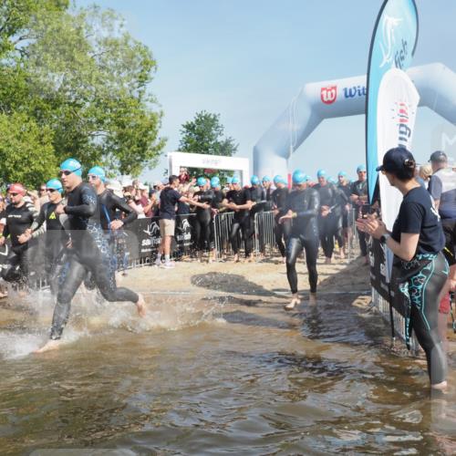 22.06.2025 - Viking Triathlon KatJ http://msf.ph/oto/8061977 22.06.2025 10:01:18 Schwimmen 38, 53, 131, 147, 173, 214, 284, 287, 311, 330, 341, 443, 444, 488, 643 meine-sportfotos.de