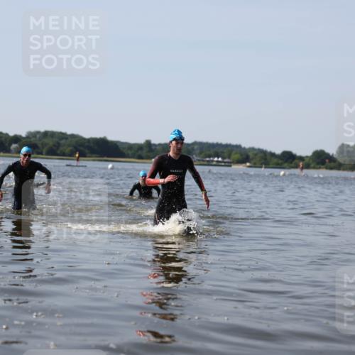 22.06.2025 - Viking Triathlon Michael Strokosch http://msf.ph/oto/8061978 22.06.2025 10:27:25 Schwimmen 272, 286, 611 meine-sportfotos.de