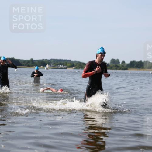 22.06.2025 - Viking Triathlon Michael Strokosch http://msf.ph/oto/8062004 22.06.2025 10:27:27 Schwimmen 1, 272, 286, 611 meine-sportfotos.de