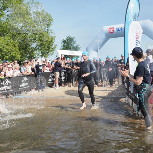 22.06.2025 - Viking Triathlon KatJ http://msf.ph/oto/8062028 22.06.2025 10:01:18 Schwimmen 38, 53, 131, 147, 173, 214, 284, 287, 311, 330, 341, 443, 444, 488, 643 meine-sportfotos.de