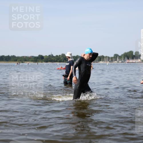22.06.2025 - Viking Triathlon Michael Strokosch http://msf.ph/oto/8062113 22.06.2025 10:27:37 Schwimmen 1, 176, 272, 286, 611 meine-sportfotos.de