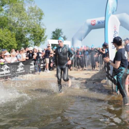 22.06.2025 - Viking Triathlon KatJ http://msf.ph/oto/8062234 22.06.2025 10:01:24 Schwimmen 38, 99, 203, 216, 224, 237, 284, 287, 311, 381, 393, 643 meine-sportfotos.de
