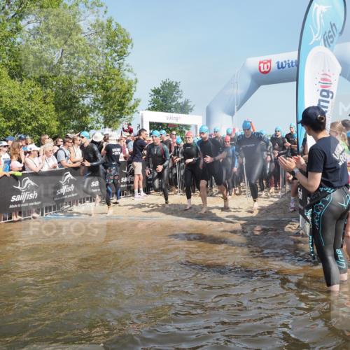 22.06.2025 - Viking Triathlon KatJ http://msf.ph/oto/8062375 22.06.2025 10:01:32 Schwimmen 99, 162, 203, 216, 224, 226, 237, 272, 381, 393, 399, 461, 507, 510, 626 meine-sportfotos.de