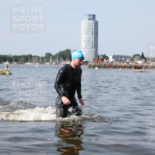 22.06.2025 - Viking Triathlon Michael Strokosch http://msf.ph/oto/8062457 22.06.2025 10:28:42 Schwimmen 15, 258, 301, 368, 414 meine-sportfotos.de