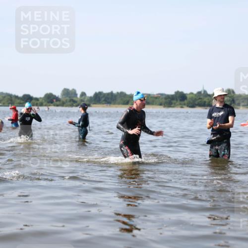 22.06.2025 - Viking Triathlon Michael Strokosch http://msf.ph/oto/8062468 22.06.2025 10:28:44 Schwimmen 15, 258, 301, 368, 414 meine-sportfotos.de
