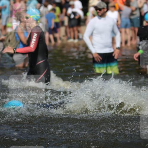 22.06.2025 - Viking Triathlon H.Heesch http://msf.ph/oto/8062496 22.06.2025 10:05:58 Schwimmen 68, 128, 169, 211, 269, 275, 397, 441, 442, 460, 465, 530, 633, 644 meine-sportfotos.de