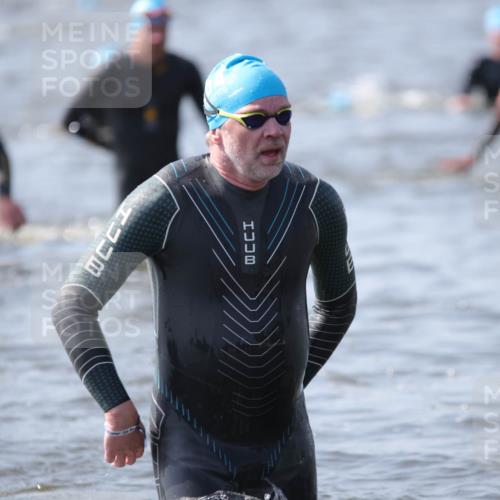 22.06.2025 - Viking Triathlon H.Heesch http://msf.ph/oto/8062497 22.06.2025 10:46:09 Schwimmen 121, 144, 213, 217, 225, 342, 406, 525, 615, 647 meine-sportfotos.de
