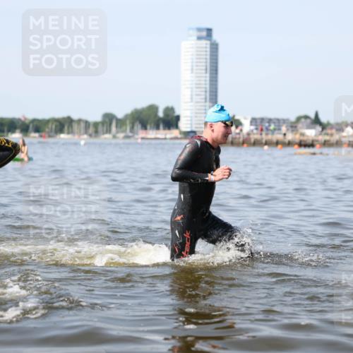 22.06.2025 - Viking Triathlon Michael Strokosch http://msf.ph/oto/8062511 22.06.2025 10:28:47 Schwimmen 15, 258, 301, 368, 414, 443, 628 meine-sportfotos.de