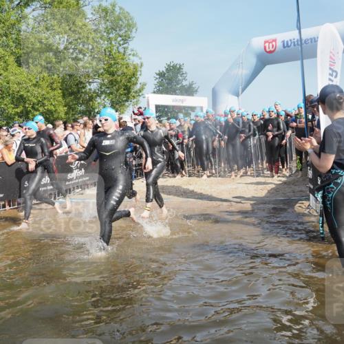 22.06.2025 - Viking Triathlon KatJ http://msf.ph/oto/8062592 22.06.2025 10:01:39 Schwimmen 19, 33, 162, 226, 272, 310, 320, 344, 399, 438, 461, 507, 510, 555, 604, 626 meine-sportfotos.de