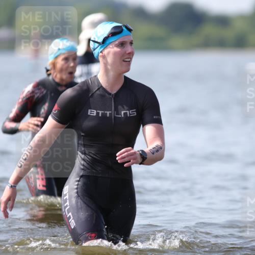 22.06.2025 - Viking Triathlon H.Heesch http://msf.ph/oto/8062701 22.06.2025 10:47:48 Schwimmen 71, 84, 190, 223, 261, 285, 452, 606 meine-sportfotos.de