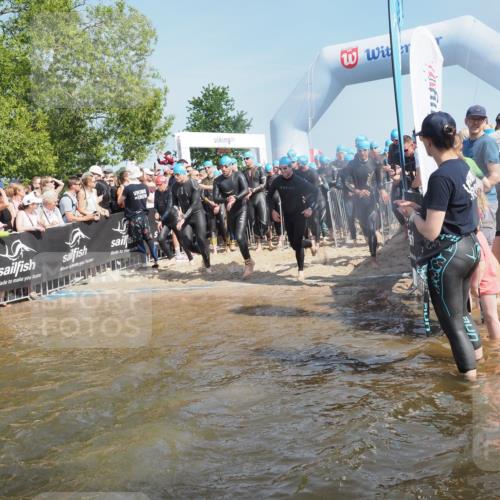 22.06.2025 - Viking Triathlon KatJ http://msf.ph/oto/8062810 22.06.2025 10:01:47 Schwimmen 19, 33, 125, 158, 170, 271, 310, 320, 344, 355, 438, 496, 555, 604, 618 meine-sportfotos.de