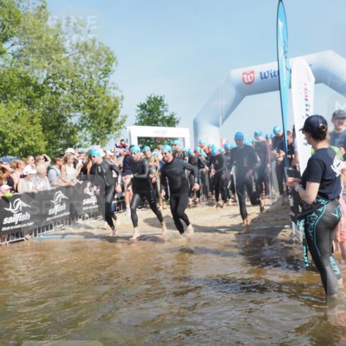 22.06.2025 - Viking Triathlon KatJ http://msf.ph/oto/8062834 22.06.2025 10:01:48 Schwimmen 19, 33, 125, 158, 170, 271, 310, 320, 344, 355, 438, 496, 555, 604, 618 meine-sportfotos.de