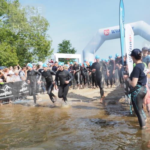 22.06.2025 - Viking Triathlon KatJ http://msf.ph/oto/8062850 22.06.2025 10:01:48 Schwimmen 19, 33, 125, 158, 170, 271, 310, 320, 344, 355, 438, 496, 555, 604, 618 meine-sportfotos.de