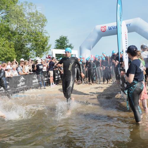22.06.2025 - Viking Triathlon KatJ http://msf.ph/oto/8062900 22.06.2025 10:01:49 Schwimmen 3, 19, 33, 80, 125, 158, 170, 271, 304, 310, 320, 344, 355, 438, 496, 555, 604, 618 meine-sportfotos.de