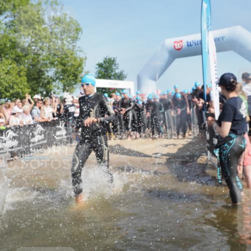 22.06.2025 - Viking Triathlon KatJ http://msf.ph/oto/8062923 22.06.2025 10:01:49 Schwimmen 3, 19, 33, 80, 125, 158, 170, 271, 304, 310, 320, 344, 355, 438, 496, 555, 604, 618 meine-sportfotos.de