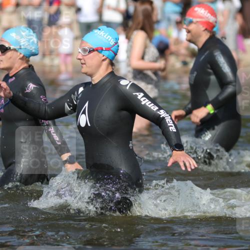 22.06.2025 - Viking Triathlon H.Heesch http://msf.ph/oto/8062925 22.06.2025 10:07:48 Schwimmen 16, 76, 95, 102, 143, 263, 292, 363, 372, 436, 453, 477, 503, 547, 621, 624, 650 meine-sportfotos.de