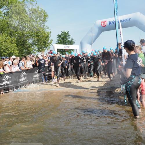 22.06.2025 - Viking Triathlon KatJ http://msf.ph/oto/8062946 22.06.2025 10:01:52 Schwimmen 3, 17, 33, 80, 91, 125, 158, 170, 271, 304, 310, 355, 496, 555, 618 meine-sportfotos.de