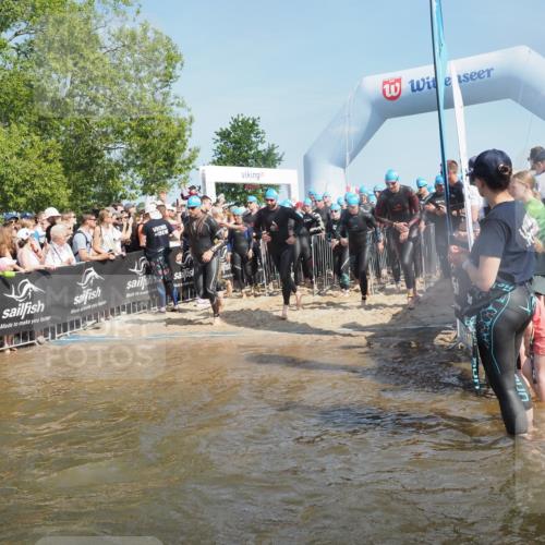 22.06.2025 - Viking Triathlon KatJ http://msf.ph/oto/8062955 22.06.2025 10:01:52 Schwimmen 3, 17, 33, 80, 91, 125, 158, 170, 271, 304, 310, 355, 496, 555, 618 meine-sportfotos.de