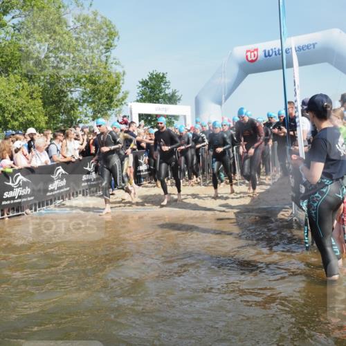22.06.2025 - Viking Triathlon KatJ http://msf.ph/oto/8062969 22.06.2025 10:01:52 Schwimmen 3, 17, 33, 80, 91, 125, 158, 170, 271, 304, 310, 355, 496, 555, 618 meine-sportfotos.de