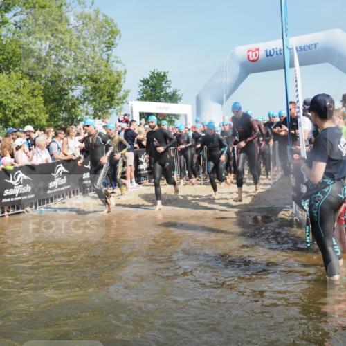 22.06.2025 - Viking Triathlon KatJ http://msf.ph/oto/8062975 22.06.2025 10:01:52 Schwimmen 3, 17, 33, 80, 91, 125, 158, 170, 271, 304, 310, 355, 496, 555, 618 meine-sportfotos.de