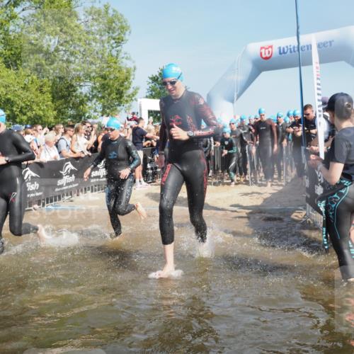 22.06.2025 - Viking Triathlon KatJ http://msf.ph/oto/8063037 22.06.2025 10:01:54 Schwimmen 3, 17, 80, 91, 125, 158, 170, 271, 278, 299, 304, 355, 435, 449, 496, 551, 618 meine-sportfotos.de