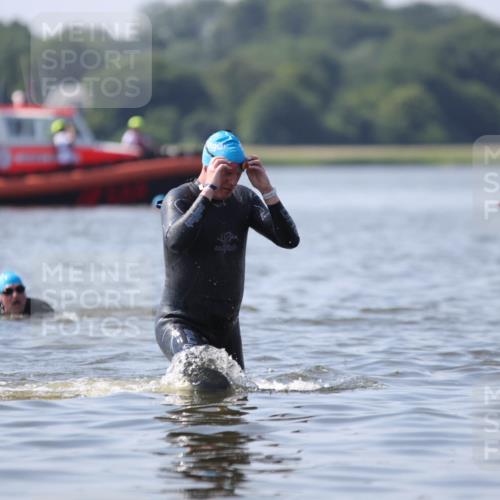 22.06.2025 - Viking Triathlon H.Heesch http://msf.ph/oto/8063044 22.06.2025 10:51:47 Schwimmen 169, 292 meine-sportfotos.de